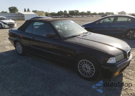 1997 BMW 328Ic z USA, uszkodzony, nr VIN WBABK832XVET98582